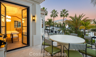 Instapklare luxevilla met een eigentijdse Andalusische bouwstijl te koop in Nueva Andalucia’s golfvallei, Marbella 773853 