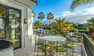 Instapklare luxevilla met een eigentijdse Andalusische bouwstijl te koop in Nueva Andalucia’s golfvallei, Marbella 773865 