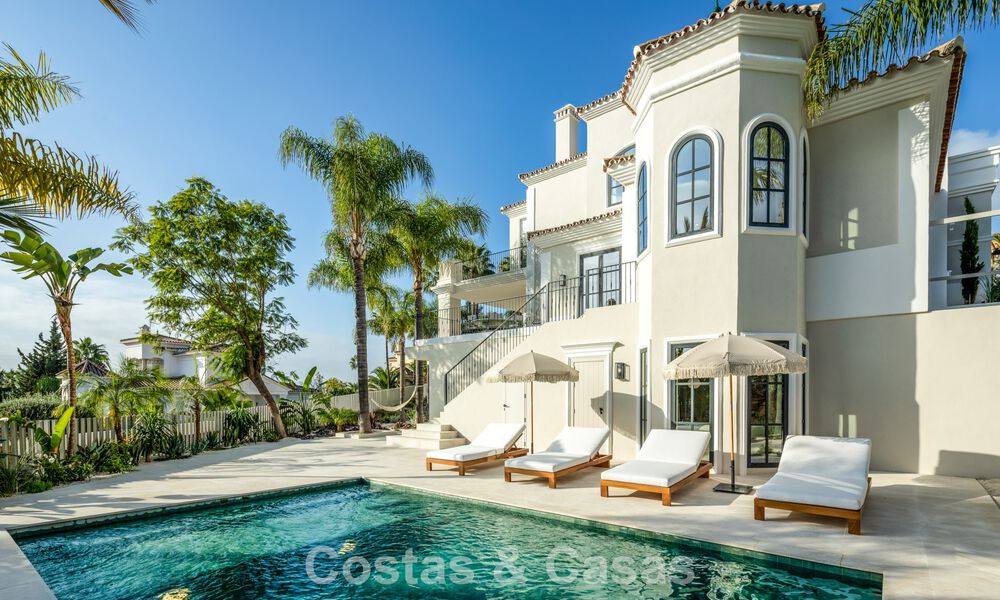 Instapklare luxevilla met een eigentijdse Andalusische bouwstijl te koop in Nueva Andalucia’s golfvallei, Marbella 773866