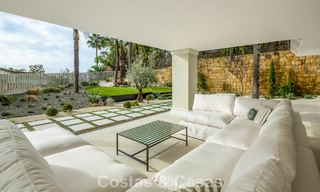 Instapklare luxevilla met een eigentijdse Andalusische bouwstijl te koop in Nueva Andalucia’s golfvallei, Marbella 773869 