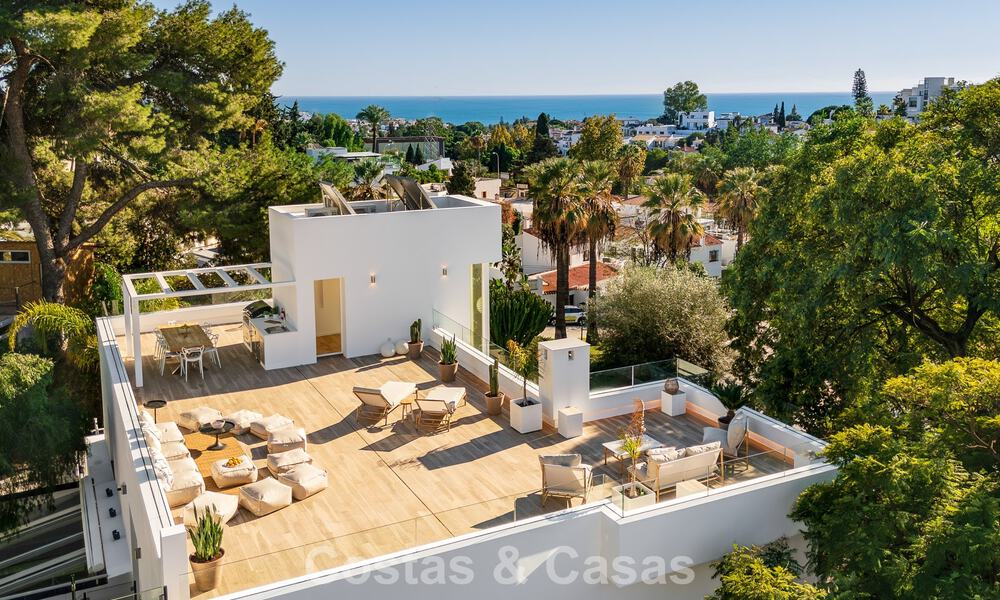 Moderne luxevilla met apart gastenverblijf en privacy te koop in Nueva Andalucia, Marbella 774081