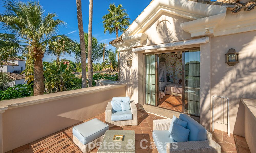 Indrukwekkende luxueuze villa te koop in een prestigieuze urbanisatie op loopafstand van het strand in Guadalmina Baja, Marbella 773960