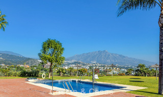 Halfvrijstaande woning met privétuin en panoramisch uitzicht te koop in Benahavis - Marbella 774195 