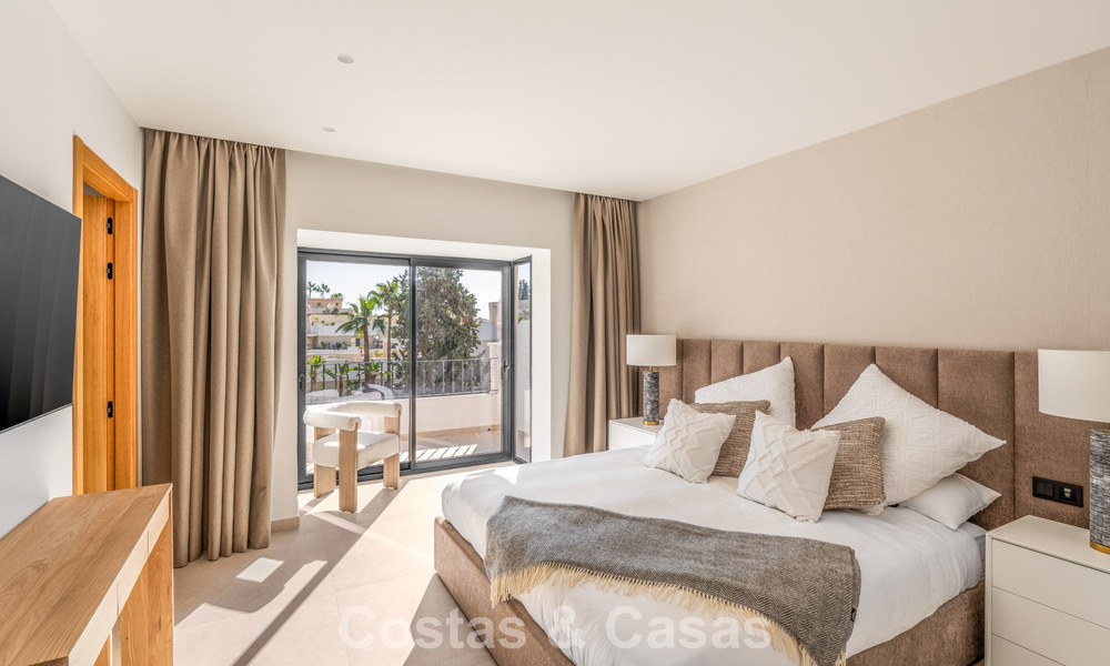 Ruim, eigentijds gerenoveerd penthouse te koop in Nueva Andalucia’s golfvallei, Marbella 774253