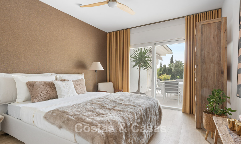 Ruime, gelijkvloerse villa met een traditionele, Andalusische bouwstijl te koop in Elviria, Oost Marbella 774424