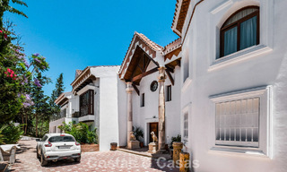 Unieke loft-stijl villa te koop in een begeerde villawijk in Nueva Andalucia, Marbella 774487 