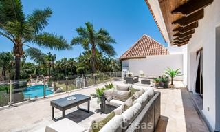 Unieke loft-stijl villa te koop in een begeerde villawijk in Nueva Andalucia, Marbella 774496 