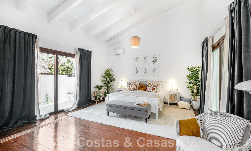 Unieke loft-stijl villa te koop in een begeerde villawijk in Nueva Andalucia, Marbella 774503